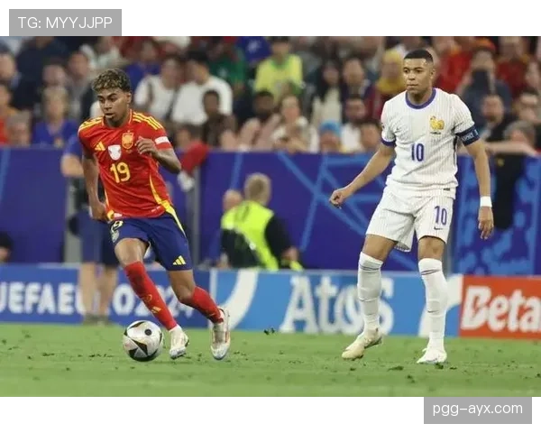 杜埃对比姆巴佩：发展轨迹与核心潜力，差距与可能性在哪？