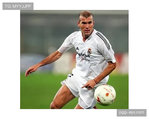 本泽马 vs 齐达内：攻击效率与战术角色差异在哪